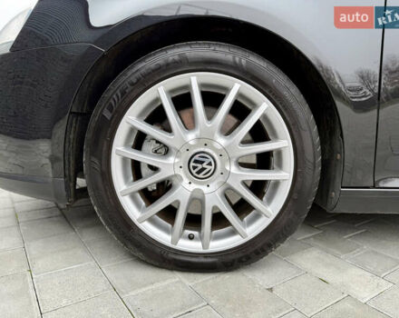 Чорний Фольксваген Гольф, об'ємом двигуна 1.4 л та пробігом 142 тис. км за 7799 $, фото 13 на Automoto.ua