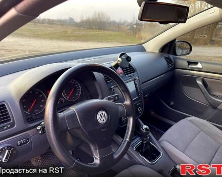 Черный Фольксваген Гольф, объемом двигателя 2 л и пробегом 233 тыс. км за 6200 $, фото 3 на Automoto.ua