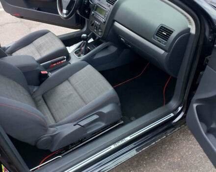 Чорний Фольксваген Гольф, об'ємом двигуна 1.6 л та пробігом 207 тис. км за 5400 $, фото 6 на Automoto.ua