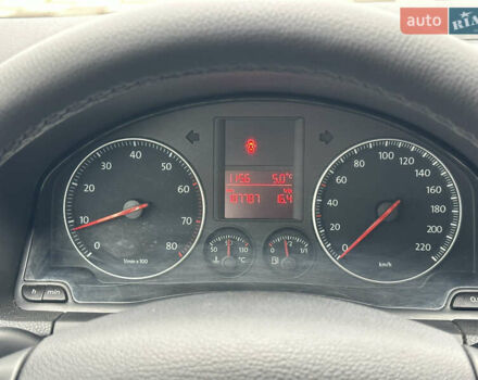 Черный Фольксваген Гольф, объемом двигателя 1.4 л и пробегом 187 тыс. км за 6500 $, фото 70 на Automoto.ua