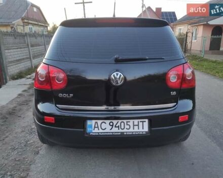 Черный Фольксваген Гольф, объемом двигателя 1.6 л и пробегом 250 тыс. км за 7500 $, фото 6 на Automoto.ua