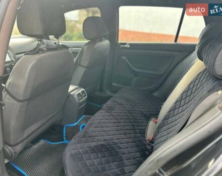 Черный Фольксваген Гольф, объемом двигателя 1.6 л и пробегом 196 тыс. км за 6500 $, фото 13 на Automoto.ua