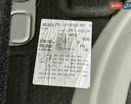 Черный Фольксваген Гольф, объемом двигателя 1.4 л и пробегом 187 тыс. км за 6500 $, фото 44 на Automoto.ua