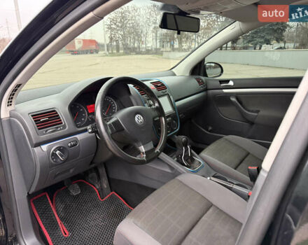 Черный Фольксваген Гольф, объемом двигателя 1.39 л и пробегом 260 тыс. км за 4999 $, фото 12 на Automoto.ua
