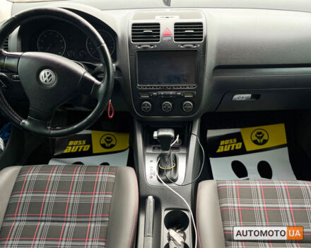 Черный Фольксваген Гольф, объемом двигателя 1.6 л и пробегом 240 тыс. км за 7900 $, фото 15 на Automoto.ua