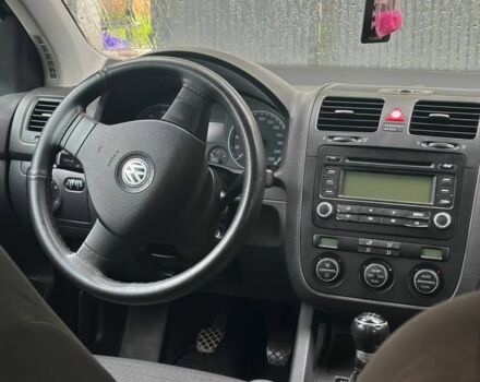 Черный Фольксваген Гольф, объемом двигателя 1.4 л и пробегом 260 тыс. км за 4900 $, фото 7 на Automoto.ua