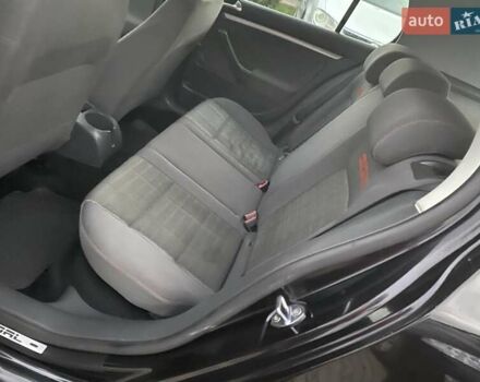 Черный Фольксваген Гольф, объемом двигателя 1.6 л и пробегом 246 тыс. км за 5200 $, фото 10 на Automoto.ua