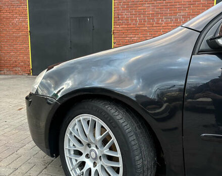 Фольксваген Гольф 2006 в Полтаве на Automoto.ua Черный Фольксваген Гольф, объемом двигателя 1.6 л и пробегом 295 тыс. км за 5800 $, фото 4 на Automoto.ua
