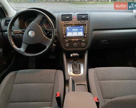 Чорний Фольксваген Гольф, об'ємом двигуна 1.6 л та пробігом 233 тис. км за 6800 $, фото 27 на Automoto.ua