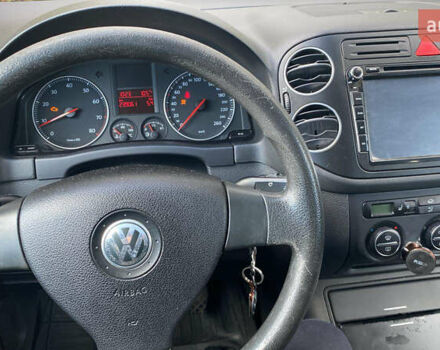 Чорний Фольксваген Гольф, об'ємом двигуна 1.6 л та пробігом 240 тис. км за 4700 $, фото 12 на Automoto.ua
