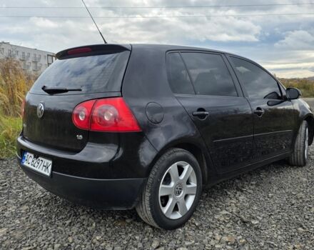 Черный Фольксваген Гольф, объемом двигателя 1.6 л и пробегом 220 тыс. км за 5250 $, фото 4 на Automoto.ua