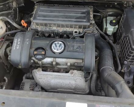 Черный Фольксваген Гольф, объемом двигателя 1.4 л и пробегом 212 тыс. км за 4900 $, фото 7 на Automoto.ua