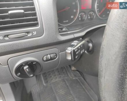 Черный Фольксваген Гольф, объемом двигателя 1.6 л и пробегом 188 тыс. км за 5500 $, фото 11 на Automoto.ua