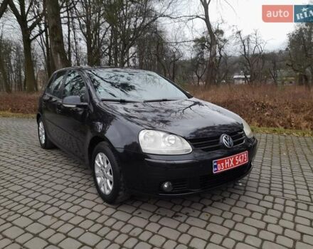Черный Фольксваген Гольф, объемом двигателя 1.6 л и пробегом 260 тыс. км за 5399 $, фото 2 на Automoto.ua