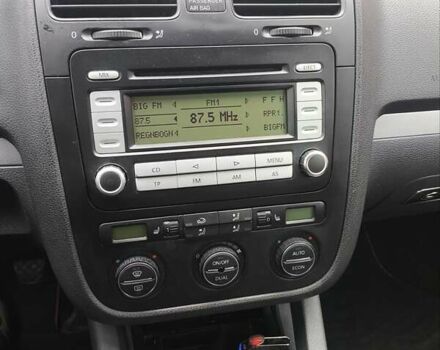 Чорний Фольксваген Гольф, об'ємом двигуна 1.4 л та пробігом 229 тис. км за 5900 $, фото 14 на Automoto.ua