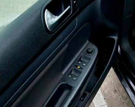 Черный Фольксваген Гольф, объемом двигателя 1.6 л и пробегом 245 тыс. км за 6100 $, фото 23 на Automoto.ua