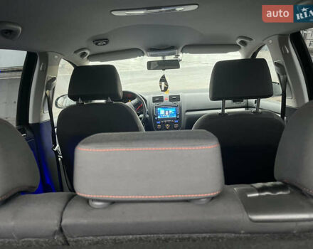 Черный Фольксваген Гольф, объемом двигателя 1.6 л и пробегом 186 тыс. км за 6600 $, фото 10 на Automoto.ua