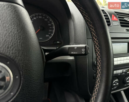 Черный Фольксваген Гольф, объемом двигателя 1.6 л и пробегом 221 тыс. км за 6600 $, фото 33 на Automoto.ua