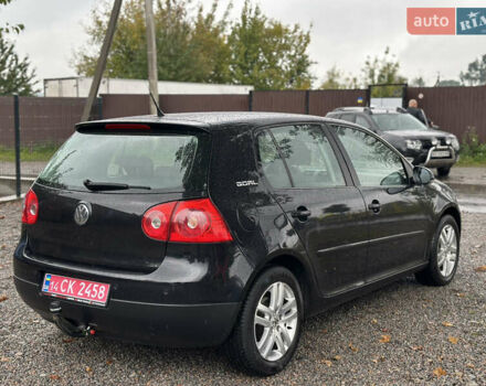 Черный Фольксваген Гольф, объемом двигателя 1.6 л и пробегом 221 тыс. км за 6600 $, фото 16 на Automoto.ua