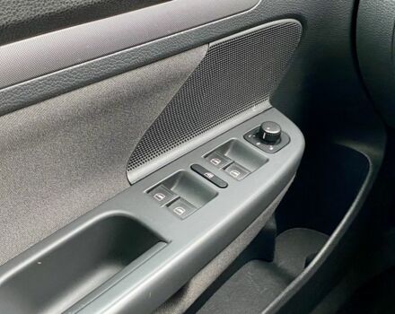 Чорний Фольксваген Гольф, об'ємом двигуна 1.4 л та пробігом 230 тис. км за 5777 $, фото 10 на Automoto.ua