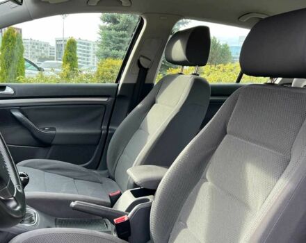 Чорний Фольксваген Гольф, об'ємом двигуна 1.6 л та пробігом 256 тис. км за 5999 $, фото 8 на Automoto.ua