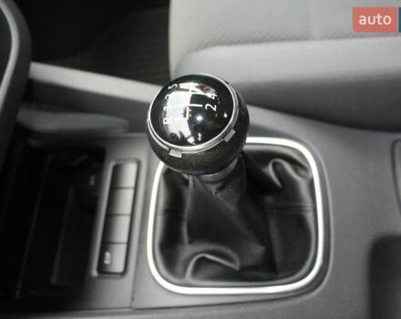 Черный Фольксваген Гольф, объемом двигателя 1.6 л и пробегом 203 тыс. км за 5890 $, фото 45 на Automoto.ua