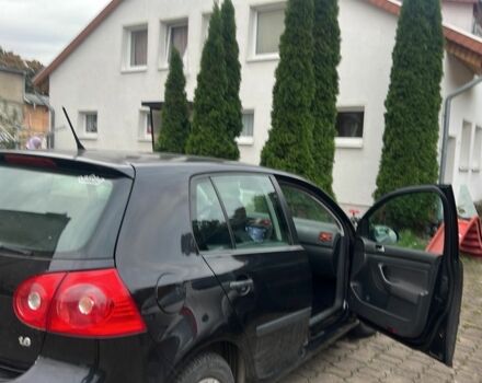 Черный Фольксваген Гольф, объемом двигателя 1.6 л и пробегом 200 тыс. км за 4850 $, фото 1 на Automoto.ua