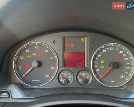 Черный Фольксваген Гольф, объемом двигателя 1.6 л и пробегом 138 тыс. км за 6500 $, фото 13 на Automoto.ua