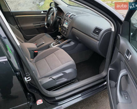 Чорний Фольксваген Гольф, об'ємом двигуна 1.6 л та пробігом 233 тис. км за 6800 $, фото 14 на Automoto.ua