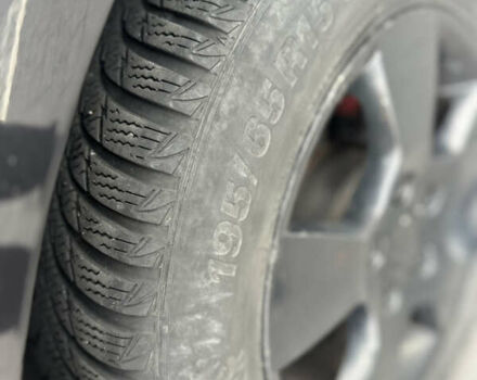 Черный Фольксваген Гольф, объемом двигателя 1.4 л и пробегом 234 тыс. км за 4500 $, фото 11 на Automoto.ua