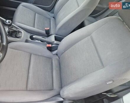 Фольксваген Гольф 2006 в Могилев-Подольском на Automoto.ua Черный Фольксваген Гольф, объемом двигателя 1.6 л и пробегом 164 тыс. км за 5750 $, фото 15 на Automoto.ua