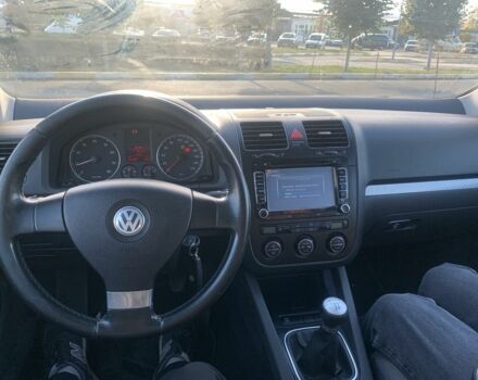 Черный Фольксваген Гольф, объемом двигателя 1.4 л и пробегом 230 тыс. км за 4500 $, фото 6 на Automoto.ua