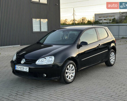 Черный Фольксваген Гольф, объемом двигателя 1.4 л и пробегом 278 тыс. км за 4500 $, фото 5 на Automoto.ua