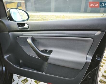 Фольксваген Гольф 2006 в Хмельницком на Automoto.ua Черный Фольксваген Гольф, объемом двигателя 1.6 л и пробегом 247 тыс. км за 6400 $, фото 72 на Automoto.ua