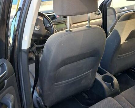 Чорний Фольксваген Гольф, об'ємом двигуна 1.39 л та пробігом 230 тис. км за 5200 $, фото 7 на Automoto.ua