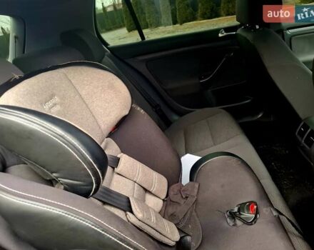 Черный Фольксваген Гольф, объемом двигателя 1.6 л и пробегом 219 тыс. км за 6400 $, фото 9 на Automoto.ua