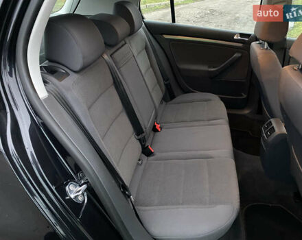 Чорний Фольксваген Гольф, об'ємом двигуна 1.6 л та пробігом 233 тис. км за 6800 $, фото 19 на Automoto.ua