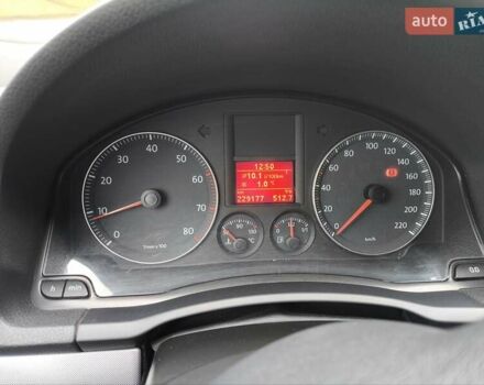 Чорний Фольксваген Гольф, об'ємом двигуна 1.4 л та пробігом 229 тис. км за 5900 $, фото 13 на Automoto.ua