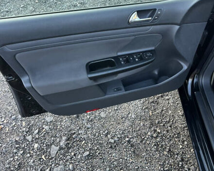 Чорний Фольксваген Гольф, об'ємом двигуна 1.6 л та пробігом 181 тис. км за 5899 $, фото 10 на Automoto.ua