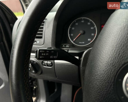 Черный Фольксваген Гольф, объемом двигателя 1.6 л и пробегом 221 тыс. км за 6600 $, фото 32 на Automoto.ua