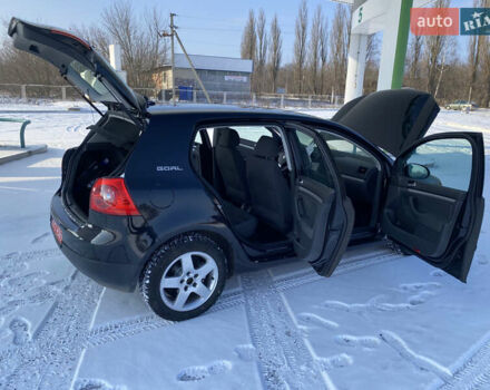 Черный Фольксваген Гольф, объемом двигателя 1.6 л и пробегом 190 тыс. км за 6400 $, фото 25 на Automoto.ua