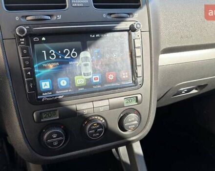 Чорний Фольксваген Гольф, об'ємом двигуна 1.6 л та пробігом 220 тис. км за 5350 $, фото 20 на Automoto.ua