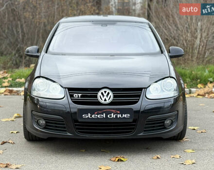 Черный Фольксваген Гольф, объемом двигателя 1.39 л и пробегом 207 тыс. км за 5599 $, фото 1 на Automoto.ua