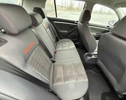 Черный Фольксваген Гольф, объемом двигателя 1.6 л и пробегом 265 тыс. км за 6300 $, фото 13 на Automoto.ua