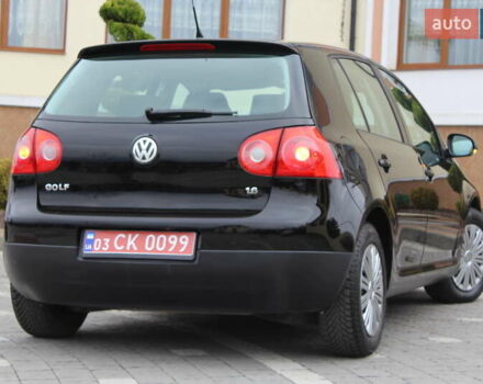 Чорний Фольксваген Гольф, об'ємом двигуна 1.6 л та пробігом 205 тис. км за 5790 $, фото 12 на Automoto.ua