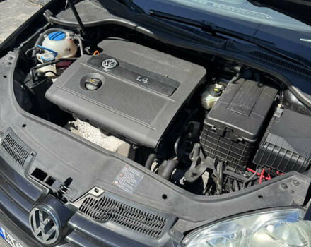 Чорний Фольксваген Гольф, об'ємом двигуна 1.39 л та пробігом 230 тис. км за 5950 $, фото 7 на Automoto.ua