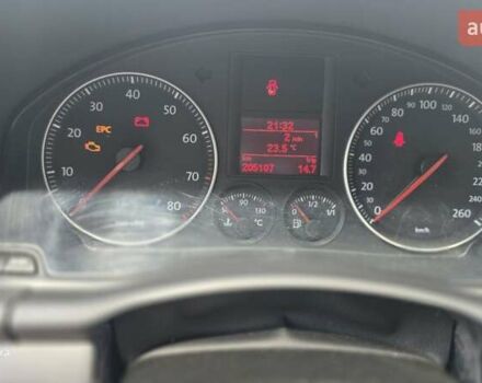 Черный Фольксваген Гольф, объемом двигателя 1.6 л и пробегом 205 тыс. км за 6250 $, фото 9 на Automoto.ua