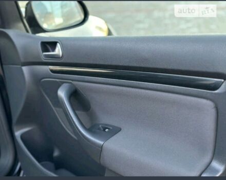 Черный Фольксваген Гольф, объемом двигателя 1.4 л и пробегом 220 тыс. км за 7000 $, фото 7 на Automoto.ua