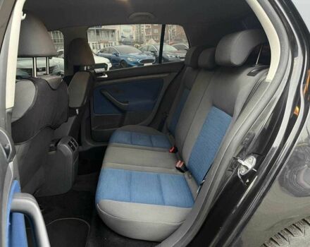 Черный Фольксваген Гольф, объемом двигателя 1.4 л и пробегом 268 тыс. км за 6490 $, фото 9 на Automoto.ua