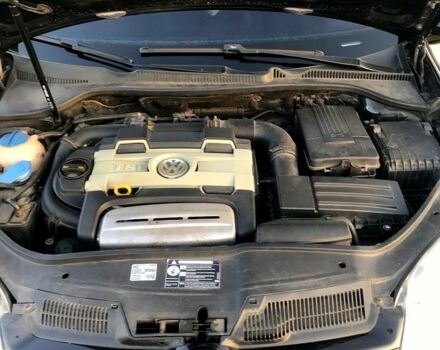 Черный Фольксваген Гольф, объемом двигателя 1.4 л и пробегом 240 тыс. км за 5900 $, фото 6 на Automoto.ua